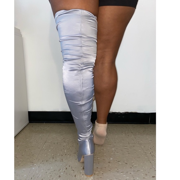 **SOLD** - Picture 2 of 5